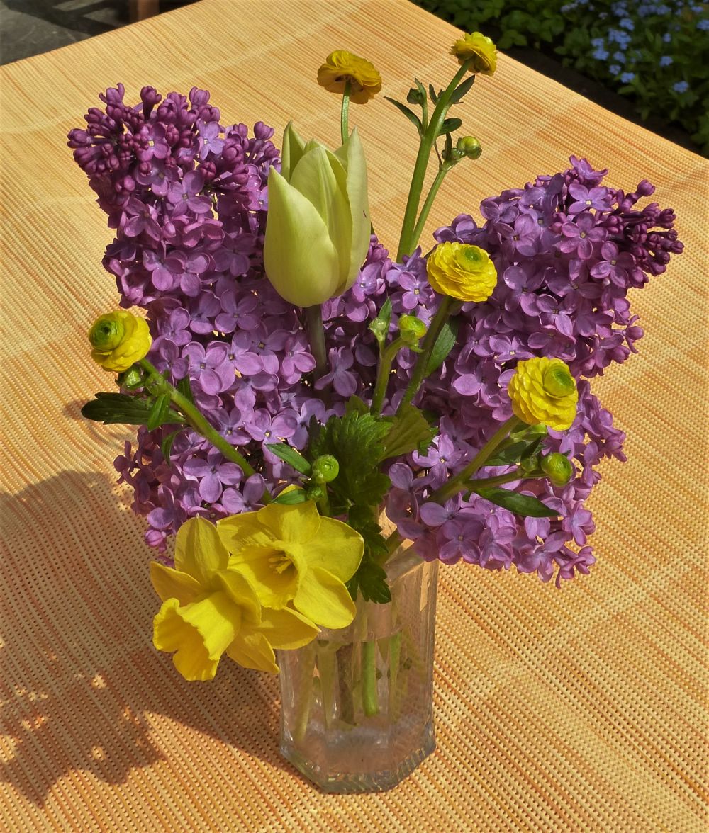 Der Blumenstrauß des Monats Mai